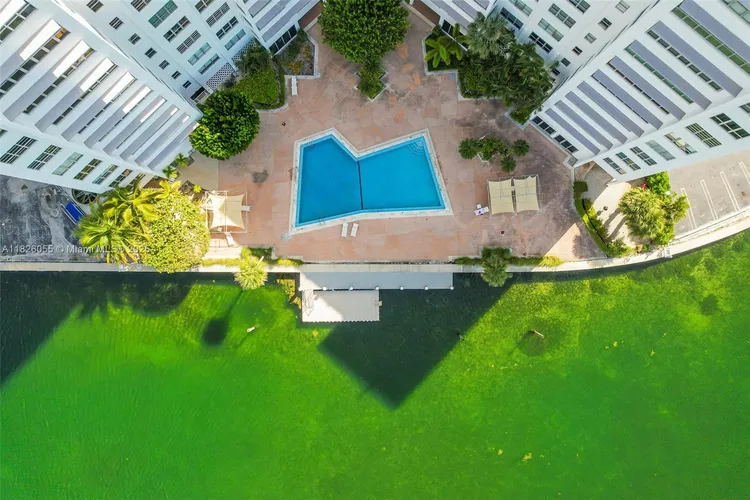 Blair House #5-D image #43