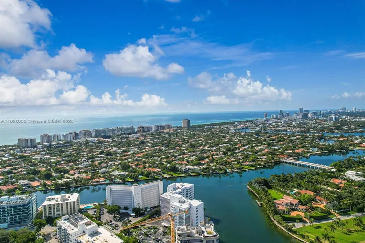 Blair House #5-D image #51