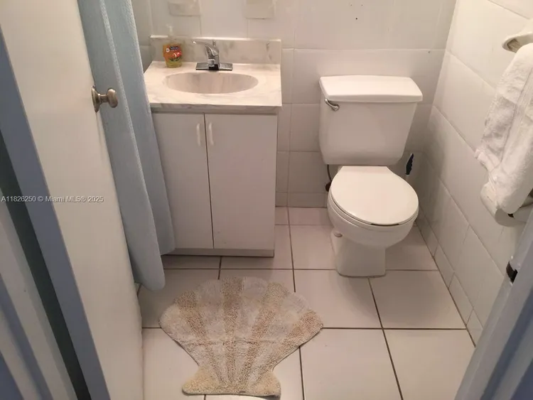 Casablanca #941 image #10