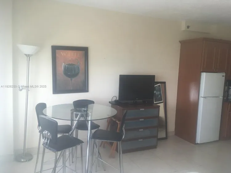 Casablanca #941 image #7