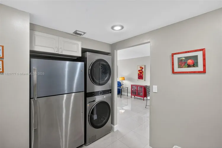 Costa Bella #1011 image #10