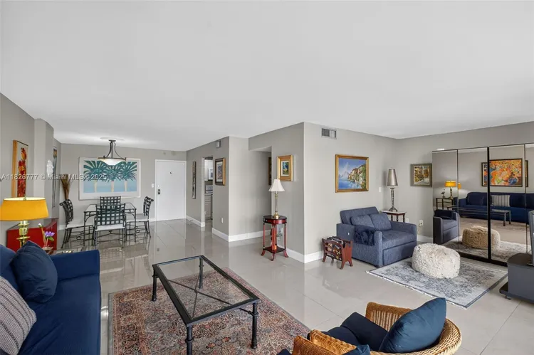 Costa Bella #1011 image #14