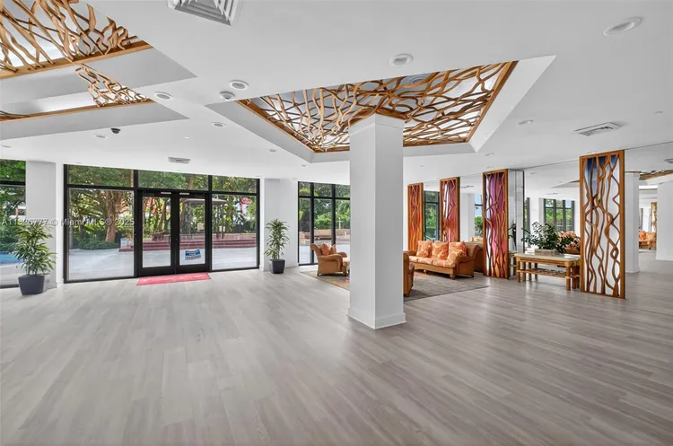 Costa Bella #1011 image #25