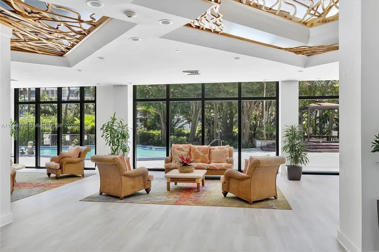 Costa Bella #1011 image #35