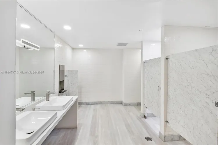 Costa Bella #1011 image #36