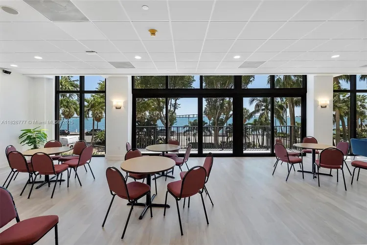 Costa Bella #1011 image #37