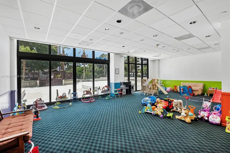 Costa Bella #1011 image #40