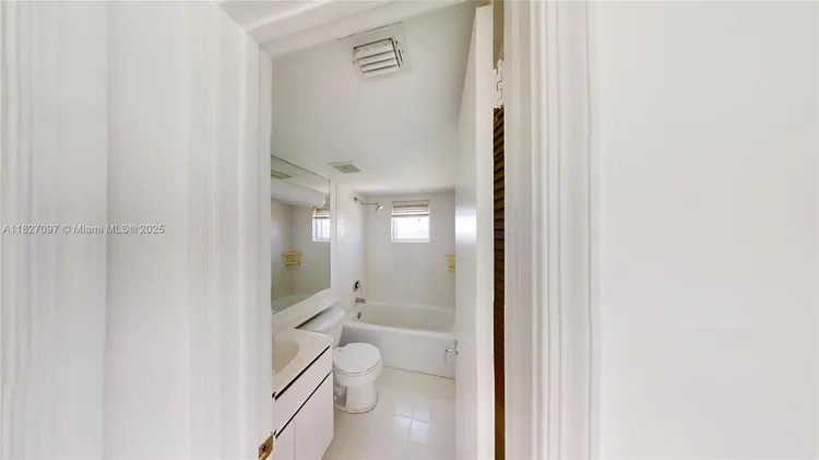 The Sterling Condo #1402 image #28