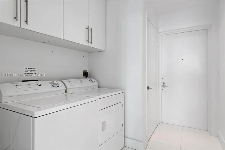 Paramount Bay #2601 image #28