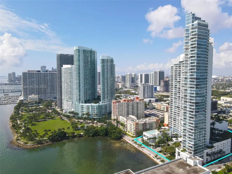 Paramount Bay #2601 image #32