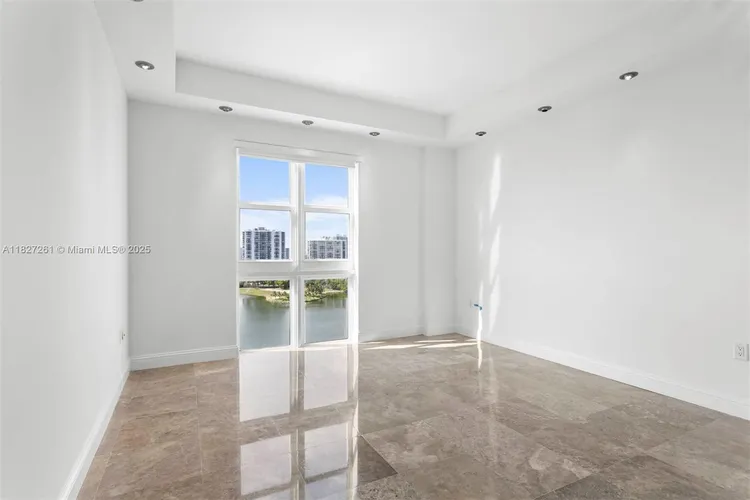 Turnberry Village #TS10 image #14