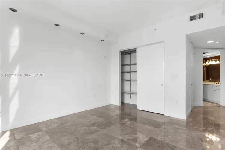 Turnberry Village #TS10 image #15