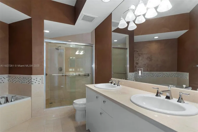 Turnberry Village #TS10 image #16