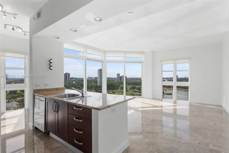 Turnberry Village #TS10 image #8