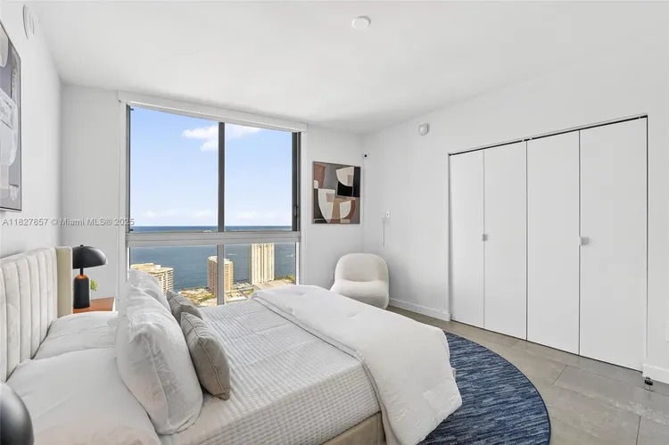 Icon Brickell II #3901 image #38