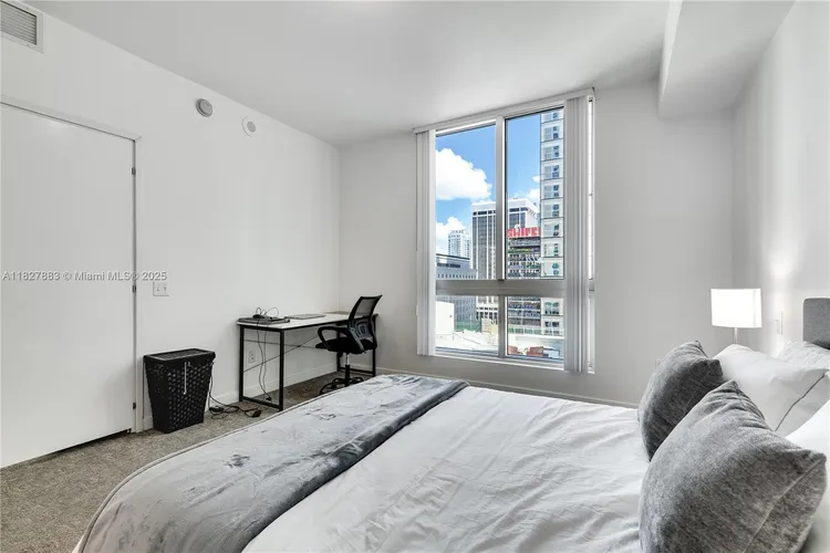 Met1 #T-1403 image #14