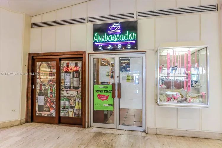 Four Ambassadors #1548 image #22