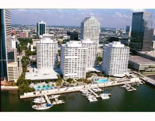 Four Ambassadors #1548 image #28