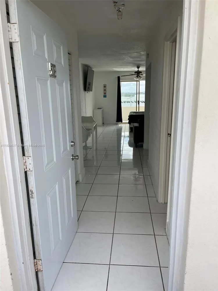 Bayshore Yacht Tennis Club #509 image #12