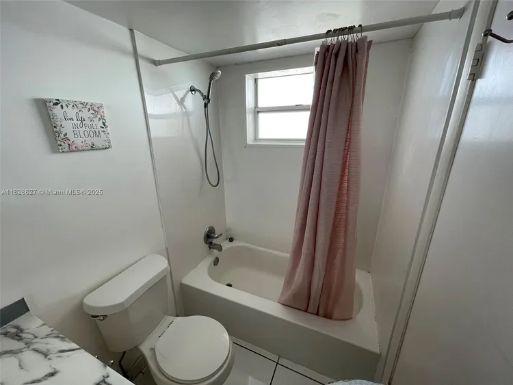 Bayshore Yacht Tennis Club #509 image #15