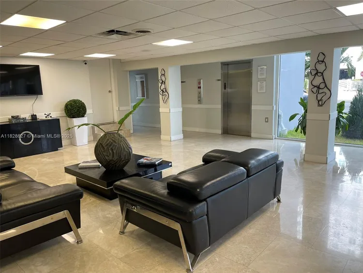 Bayshore Yacht Tennis Club #509 image #20