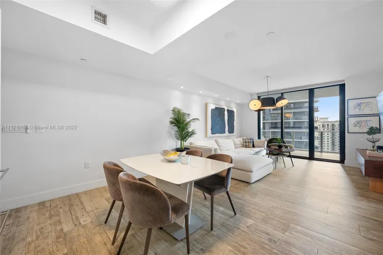 1010 Brickell #3411 image #9