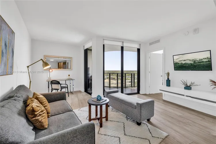 Hyde Midtown #1514 image #20