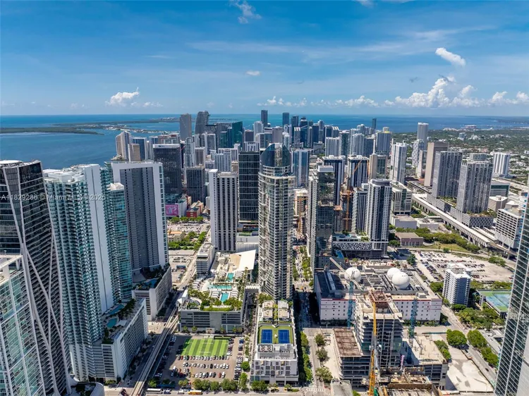 Paramount Miami Worldcenter #3201 image #26