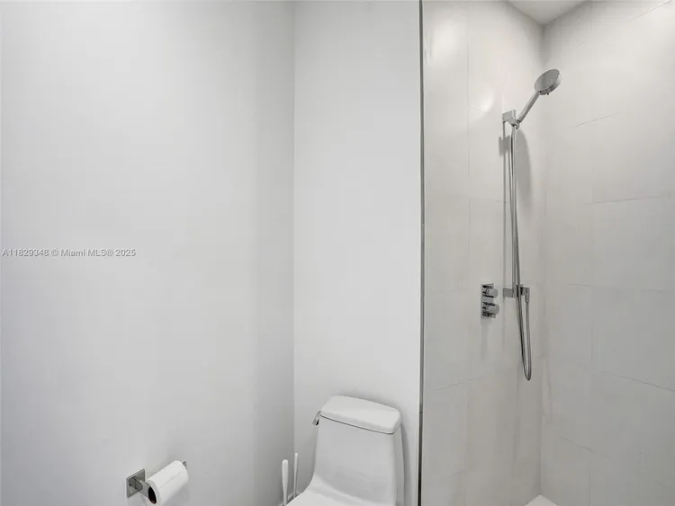 Porsche Design Tower #4403 image #60