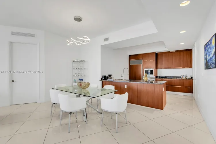 Trump Tower 1 #1903 image #10