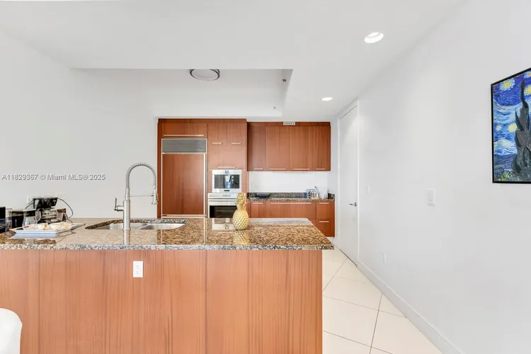 Trump Tower 1 #1903 image #14