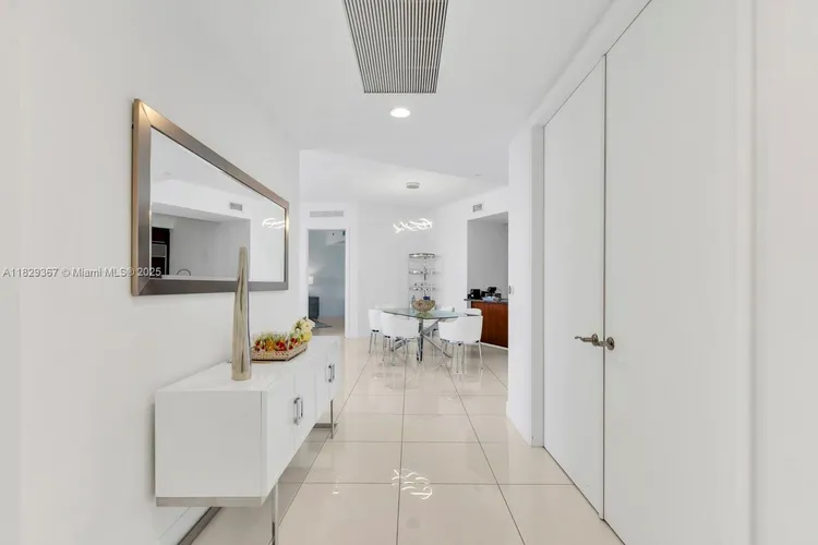 Trump Tower 1 #1903 image #15