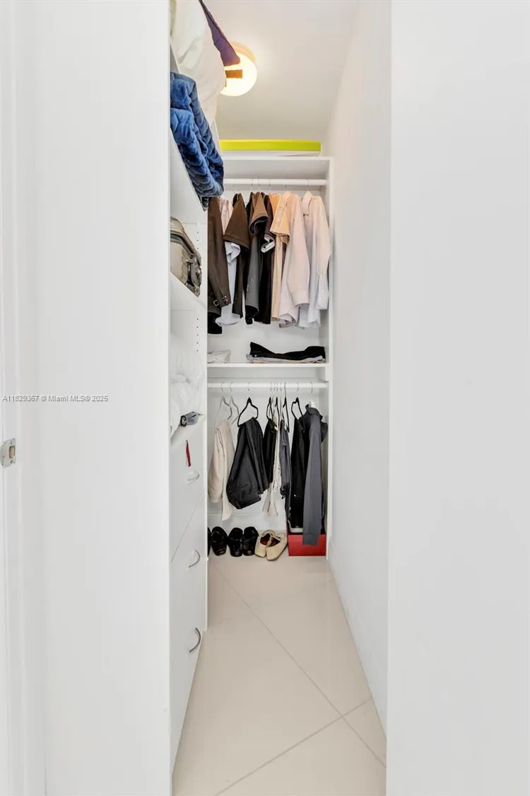 Trump Tower 1 #1903 image #27