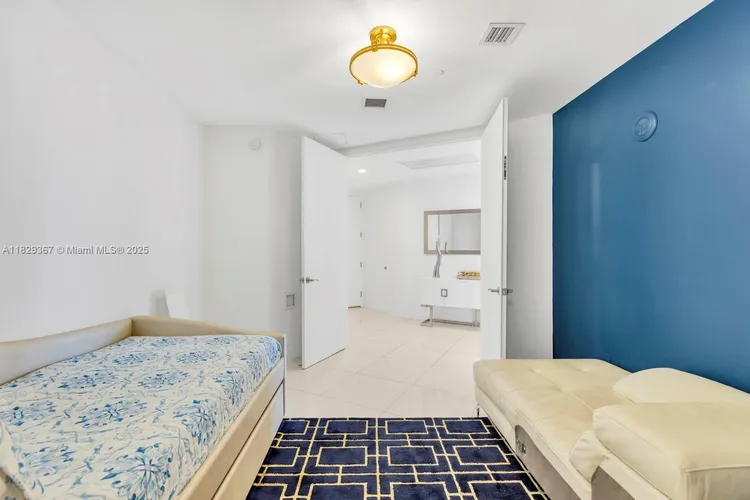 Trump Tower 1 #1903 image #30