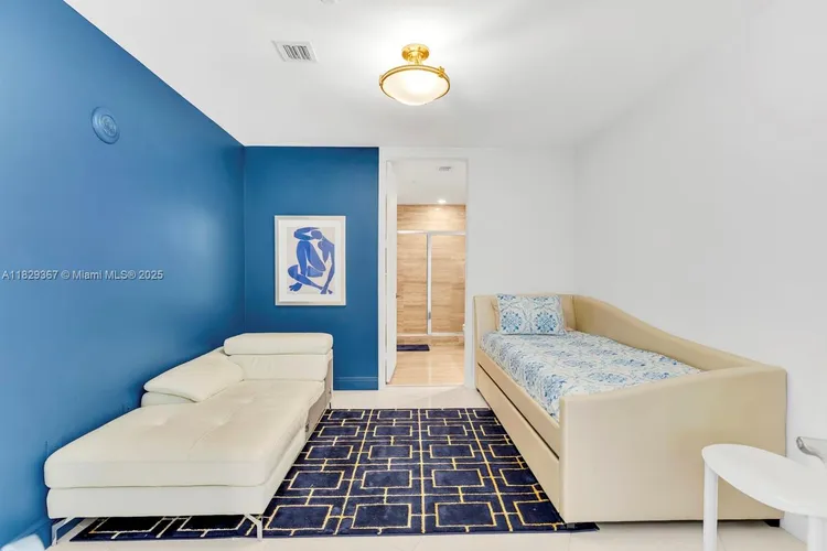 Trump Tower 1 #1903 image #31