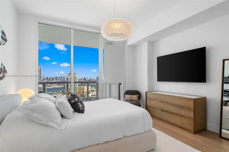 Continuum II North #2605 image #15