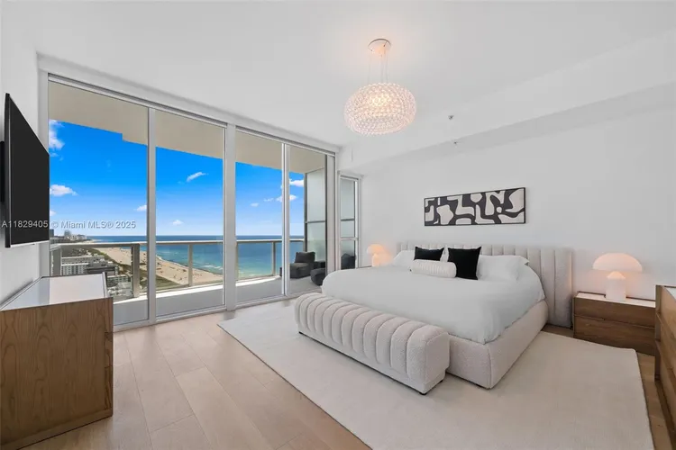 Continuum II North #2605 image #7