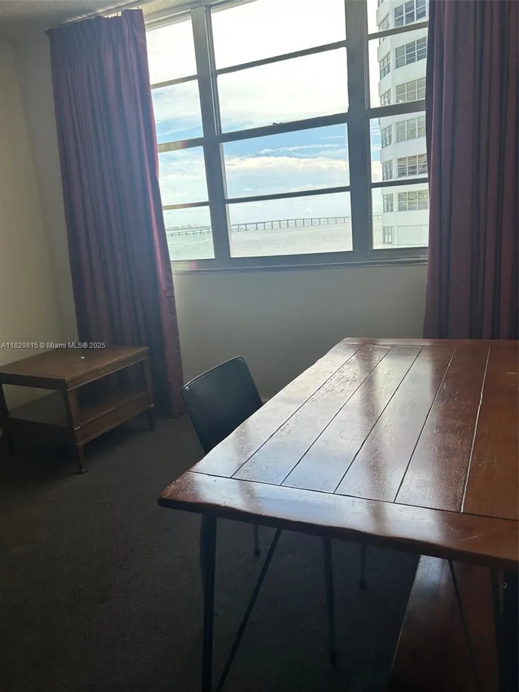 Four Ambassadors #1167 image #13