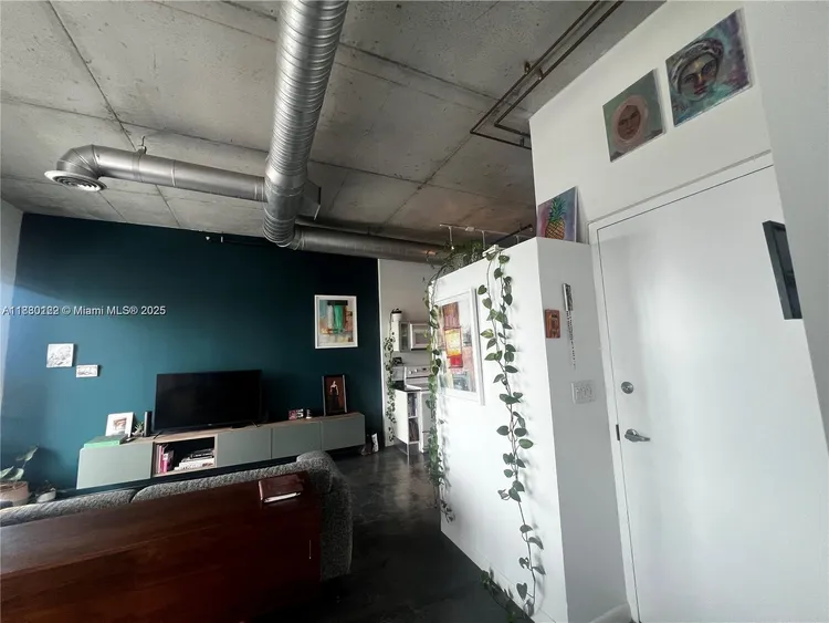 Neo Lofts #812 image #20