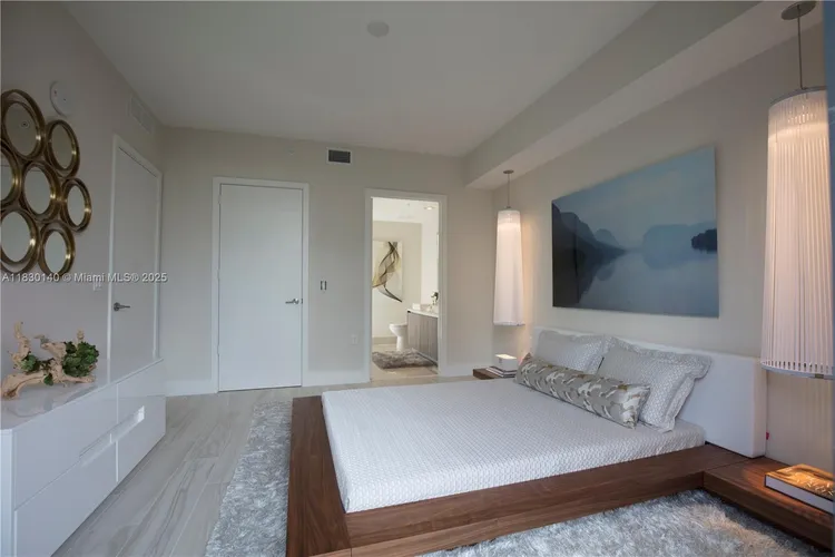 Cassa Brickell #307 image #22