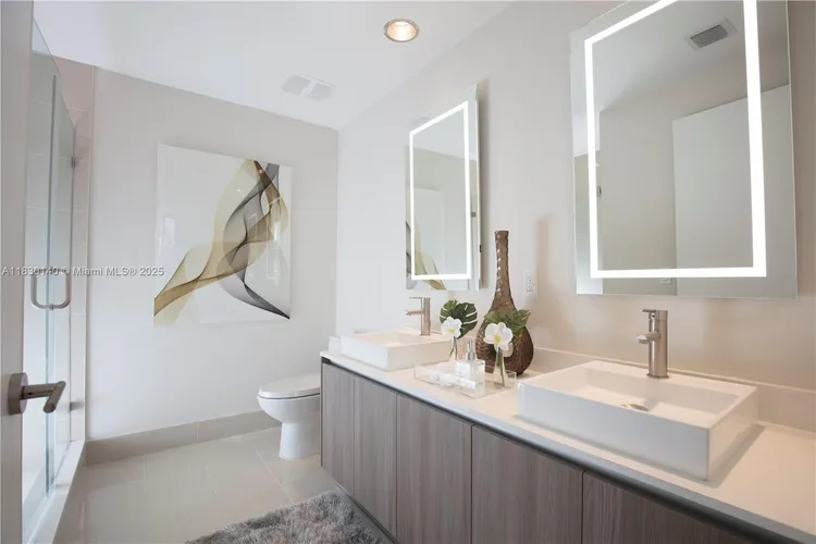 Cassa Brickell #307 image #23