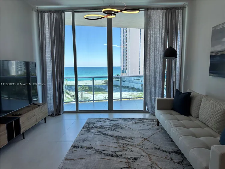 Aurora #703 image #12