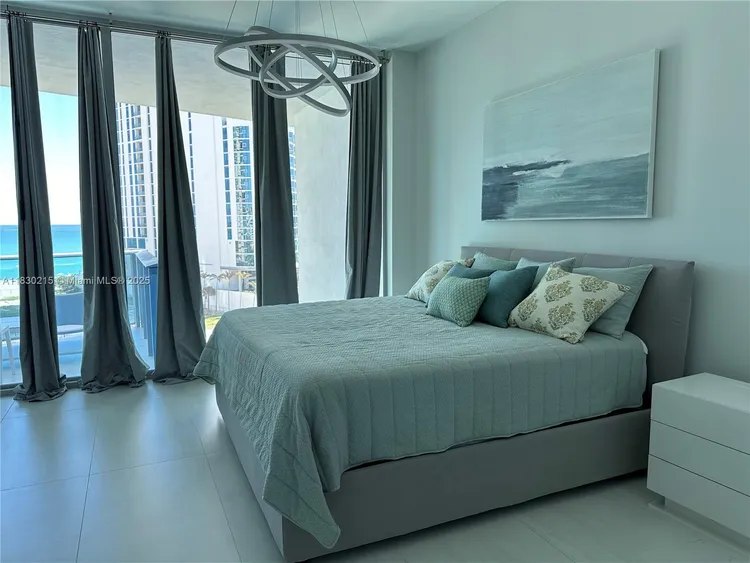 Aurora #703 image #15