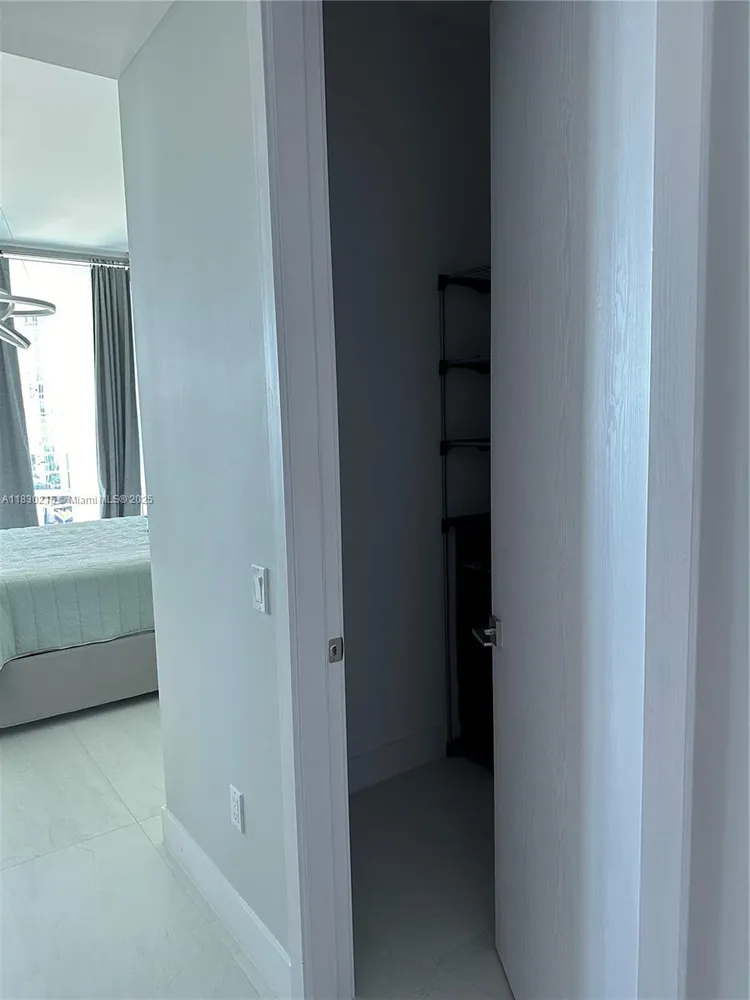 Aurora #703 image #19