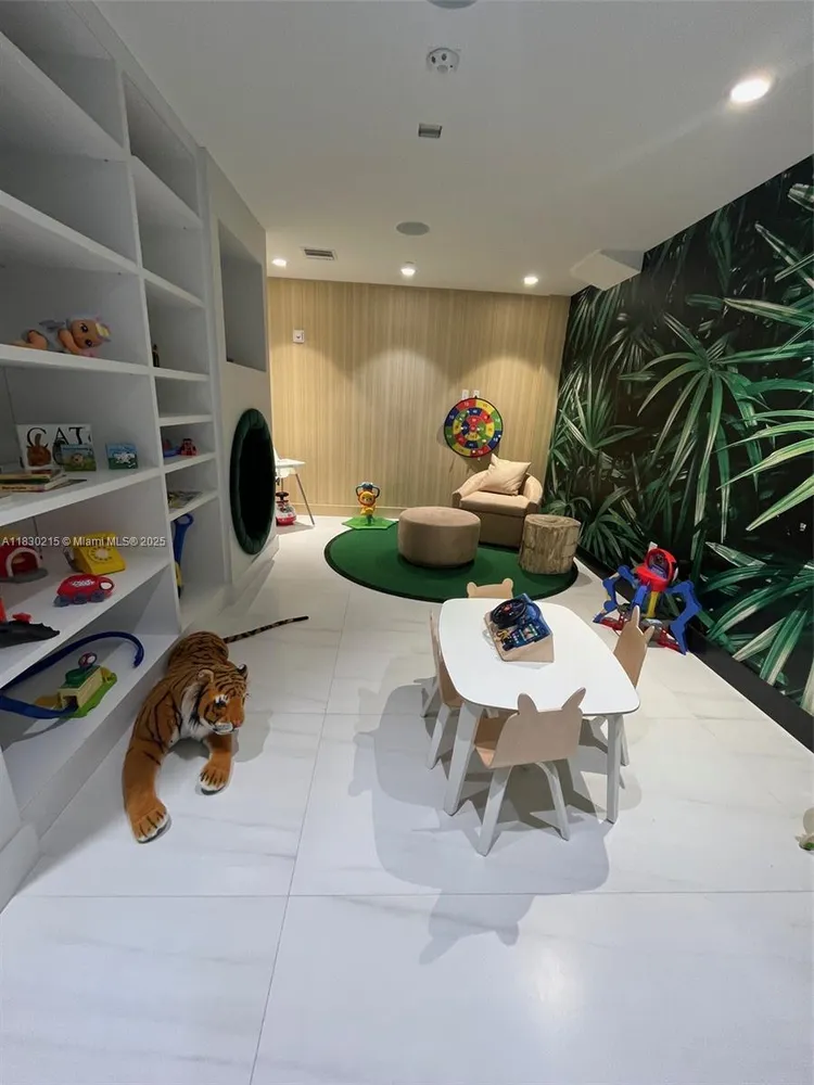 Aurora #703 image #29