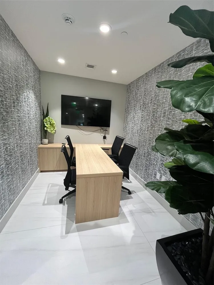 Aurora #703 image #30