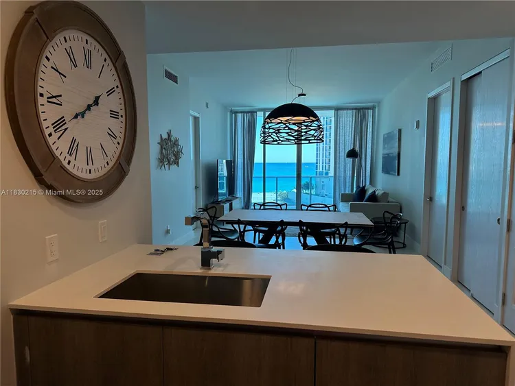 Aurora #703 image #7