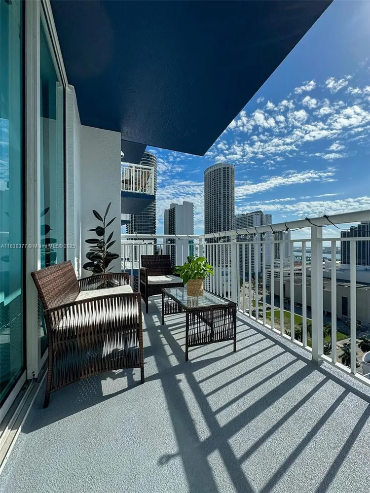 1800 Biscayne Plaza #2004 image #11