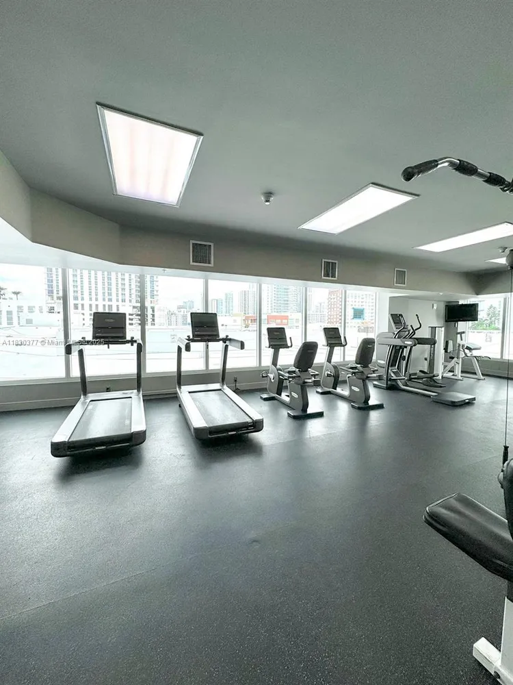 1800 Biscayne Plaza #2004 image #32