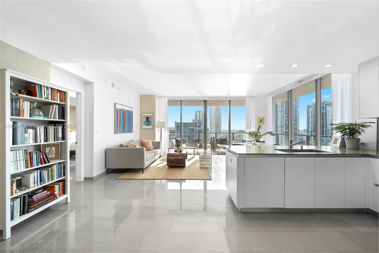 Reach Brickell City Centre #2512 image #19